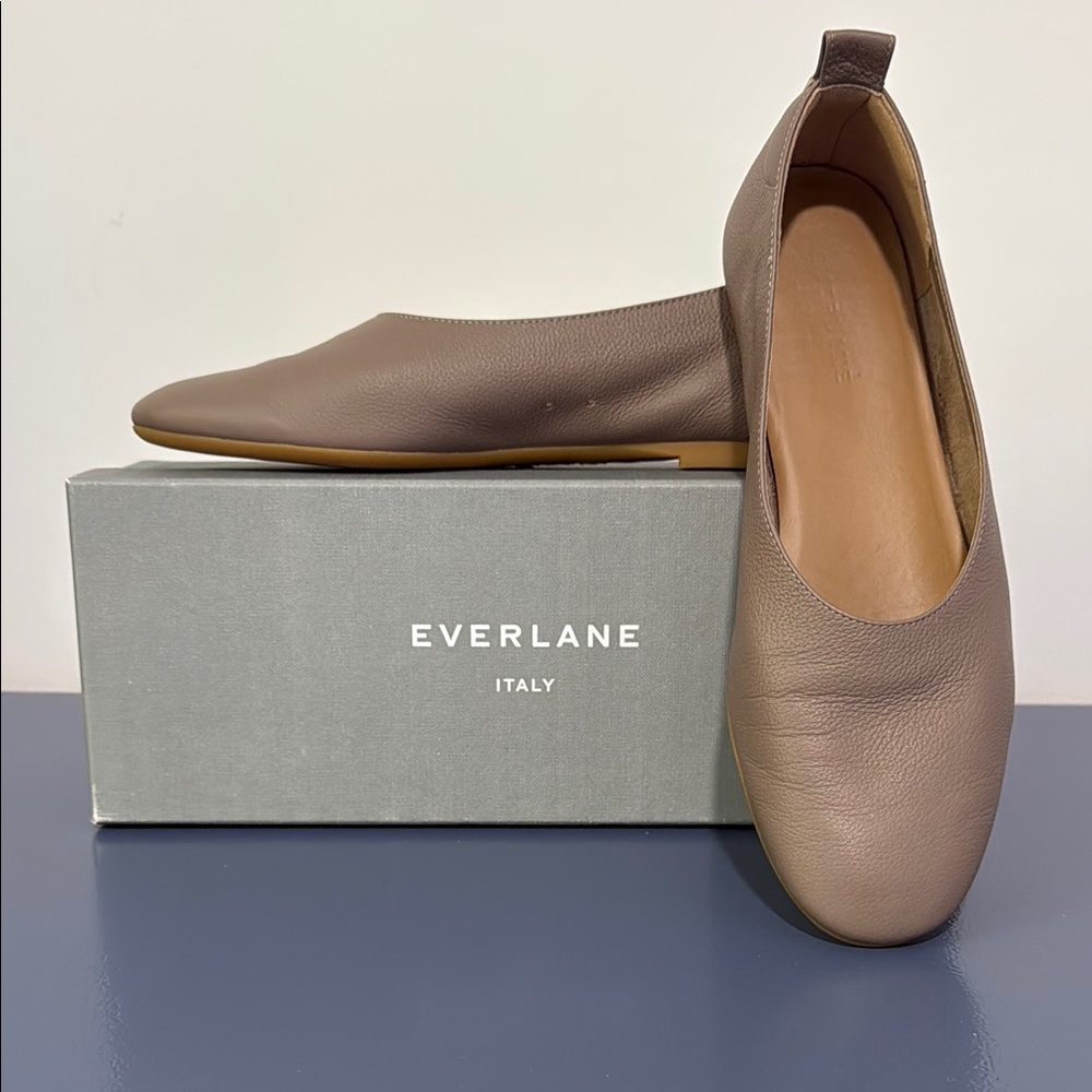 “EVERLANE” Nude-ish Day Glove Italian Leather Loafer Ballet Flats